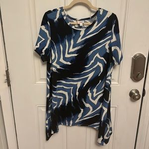 Lularoe Melissa shark bite hem XL